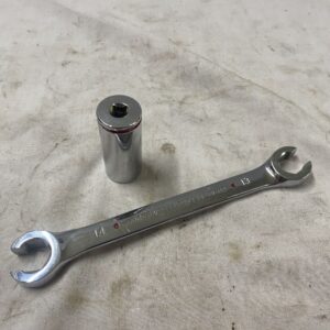 Duralast 13MM x 14MM Flare Nut line Wrench & a 15mm deep dish socket
