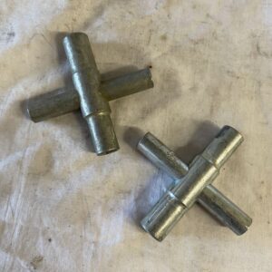 2 Pack Sillcock Key Set,4 Way Water Key Tool,Multi-Functional Silcock Water Keys