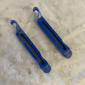 2 x Parktools tire lever for changing tires.