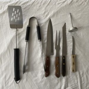7 x BBQ Utensils Mixed Set, Spatula, tongs, knife, thermometer