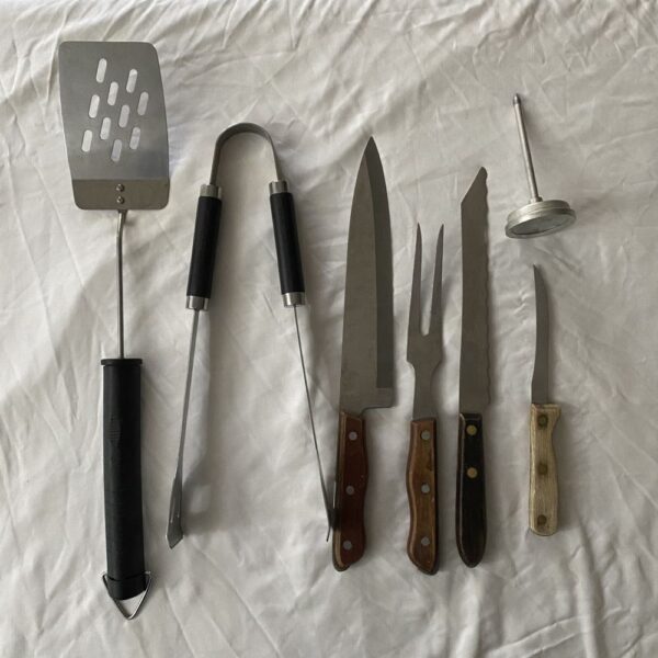 7 x BBQ Utensils Mixed Set, Spatula, tongs, knife, thermometer