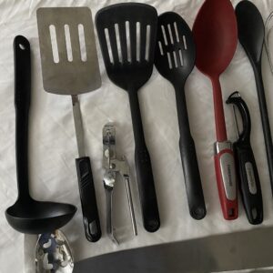 17 x Kitchen Utensil Mixed Set, Spatula, ladle, tongs, knife, can opener