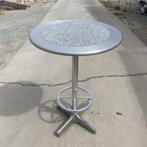 Bar Table / Patio Table / Standing Pub Table
